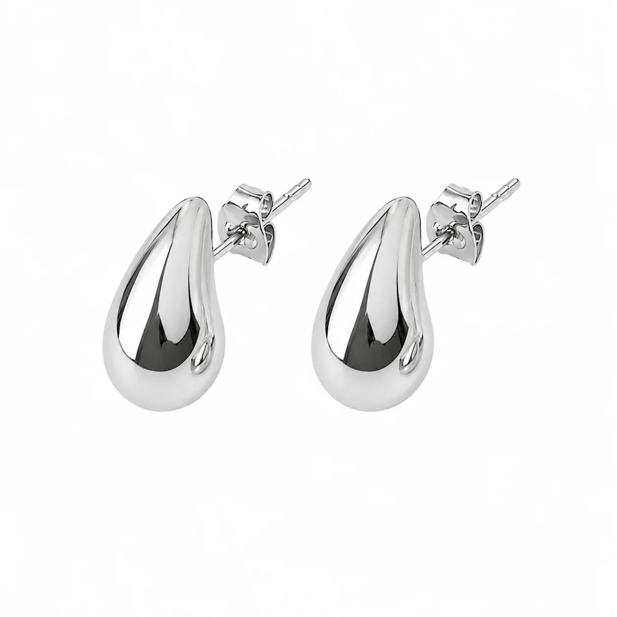 Aretes de gota plateados pequeños en acero inoxidable