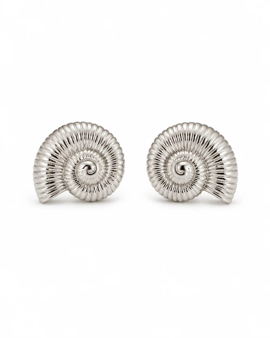 Aretes caracol plateado